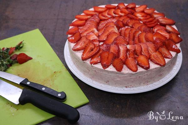 Strawberry Cake - Step 22