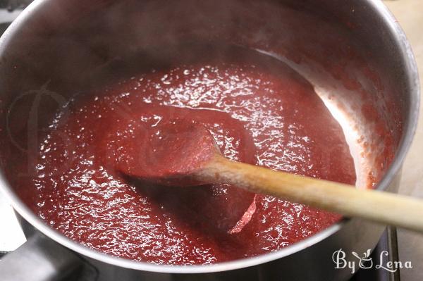 Strawberry Cake - Step 3