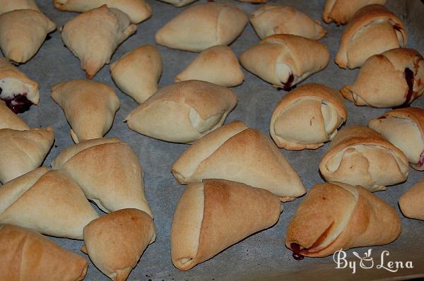 Moldovan Cherry Turnovers - Step 8