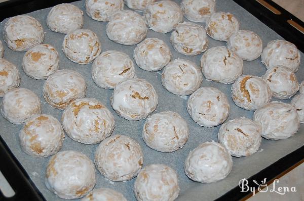 Glazed Soft Gingerbread - Step 15