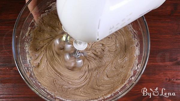 Easy Gingerbread Traybake - Step 10