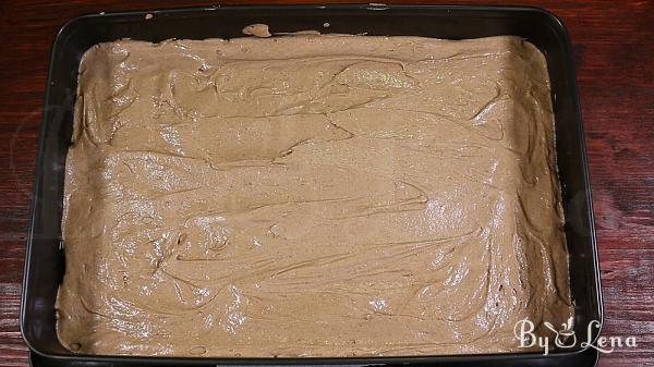 Easy Gingerbread Traybake - Step 12