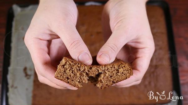 Easy Gingerbread Traybake - Step 15