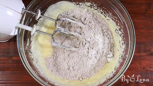 Easy Gingerbread Traybake - Step 9