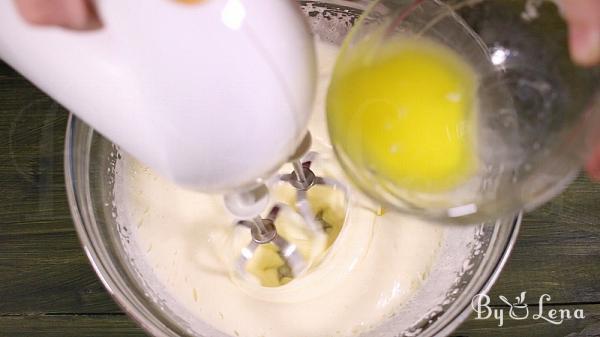 Vanilla Buttermilk Quick Bread - Step 4