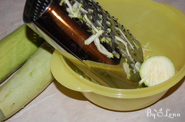 Quick Zucchini Spread, Cooked in the Pan - Step 1