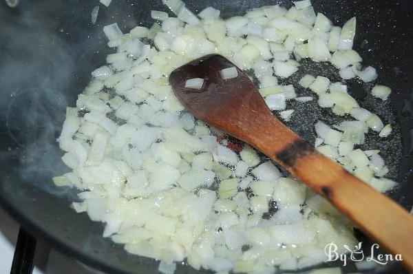 Chicken and Mushrooms Stuffed Pancakes - Step 1