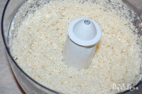 Raw Cauliflower Couscous - Step 2