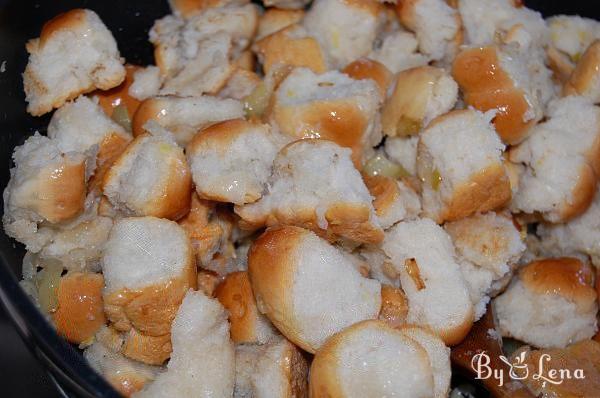 Onion and Garlic Pull Apart Bread - Balabushki - Step 8