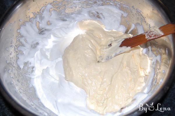 3-Ingredient Classic Sponge Cake - Step 8