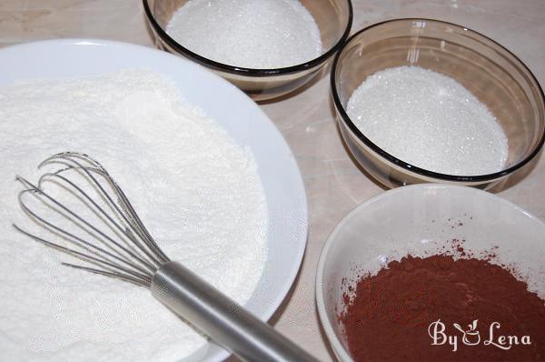 Fluffy Chocolate Sponge Cake - Step 1