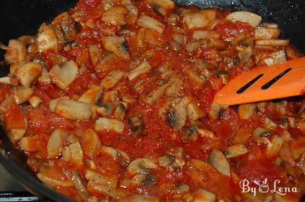 Spaghetti with Mushroom Tomato Sauce - Step 5