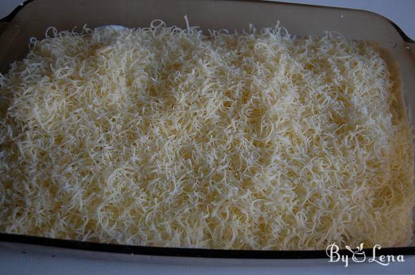 One-Pan Chicken Baked with Garlic and Cheese - Step 3