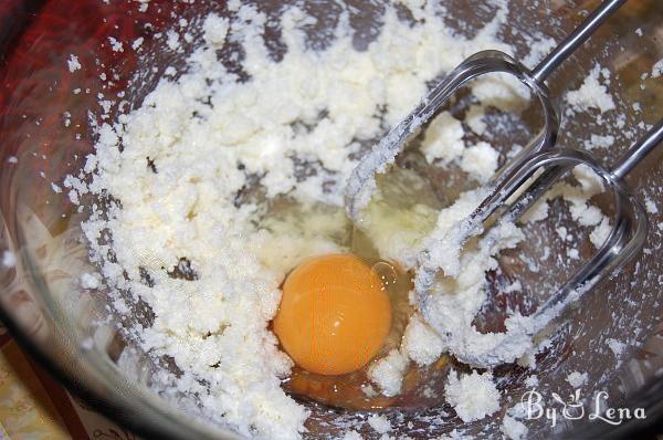 Easy Pineapple Coconut Cake - Step 4