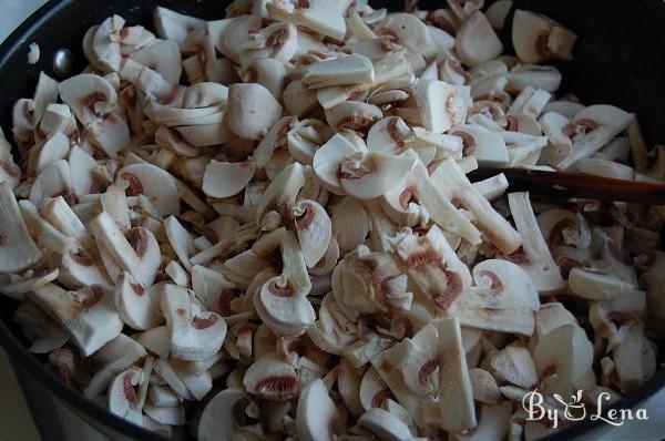 Pancake Bags Stuffed with Mushrooms and Corn - Step 2