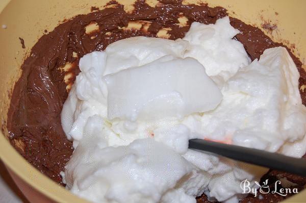 Easy Chocolate Cheese Roll Cake - Step 7