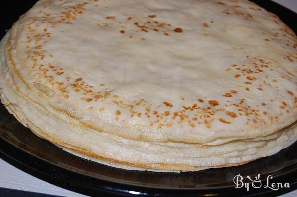 Crepes Rolls with Tuna and Lettuce - Step 1