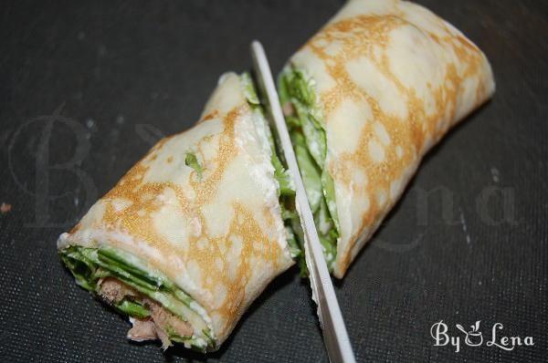 Crepes Rolls with Tuna and Lettuce - Step 6