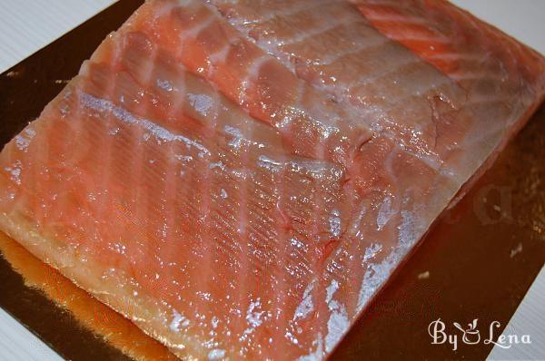 Bell Pepper Smoked Salmon Rolls - Step 1