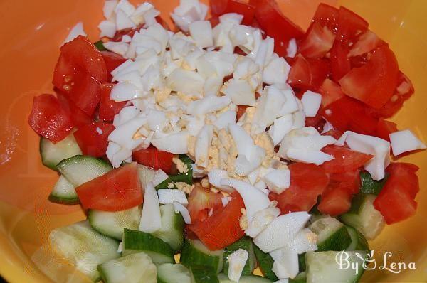 Cucumber, Smoked Salmon and Eggs Salad - Step 2