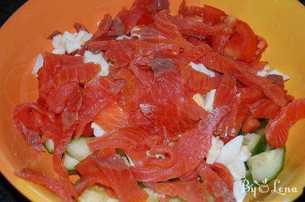 Cucumber, Smoked Salmon and Eggs Salad - Step 3