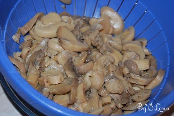 Mushroom Salad with Garlic and Mayo - Step 1