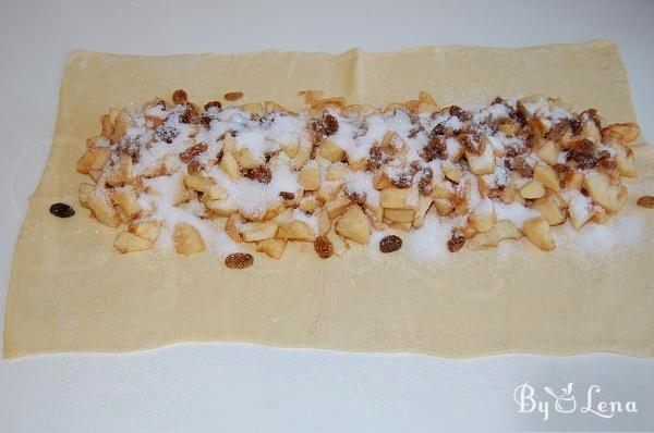 Apple and Raisin Strudel - Step 5