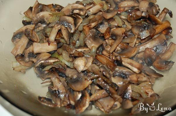 Creamy Mushrooms and Chicken Soup - Step 5