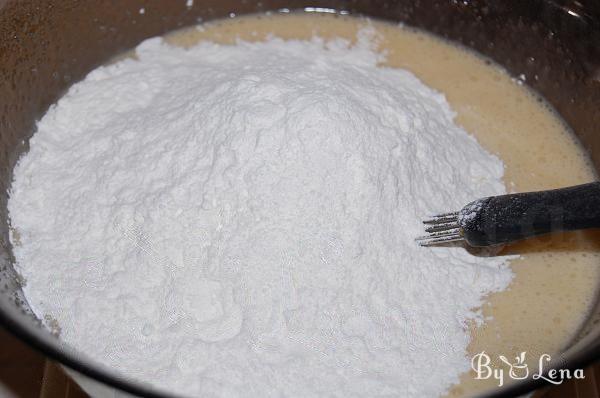 Easy Honey Cake with Sour Cream - Step 4