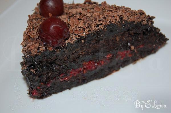Raw Vegan Raspberry Chocolate Cake - Step 17