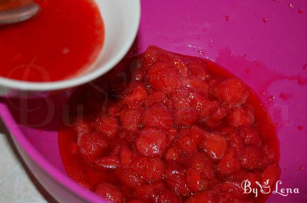 Strawberry Cake - Step 4