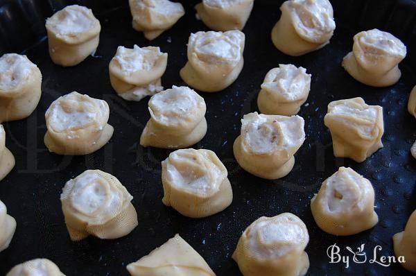 Roses Cookies, with Meringue and Nuts - Step 13