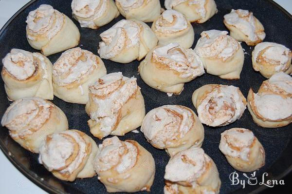 Roses Cookies, with Meringue and Nuts - Step 14