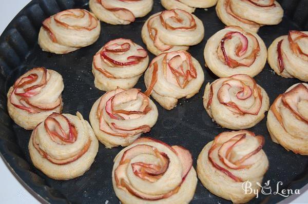 Puff Pastry Apple Roses - Step 9
