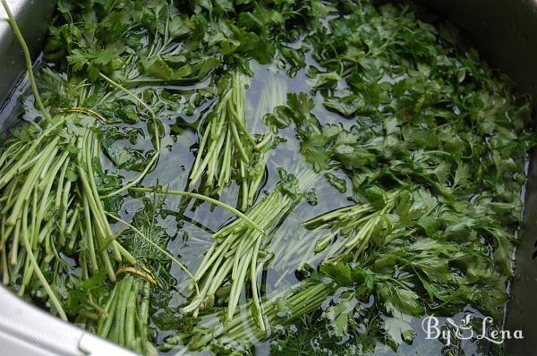 How to Freeze Herbs and Aromatics - Step 1